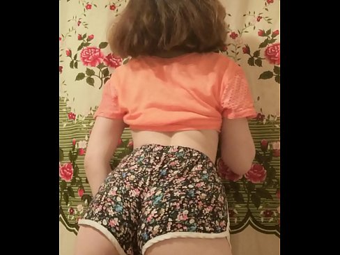❤️ Sexig ung babe som strippar av sig sina shorts inför kameran Fuckingvideo at sv.befuck-net.ru ☑