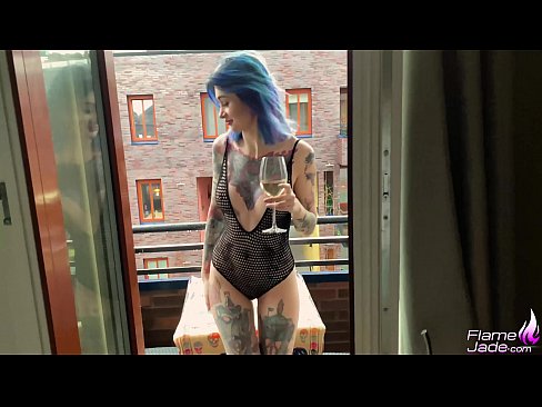 ❤️ Enorm tjej som suger med en gupp och knullar passionerat under öppen himmel Fuckingvideo at sv.befuck-net.ru ☑